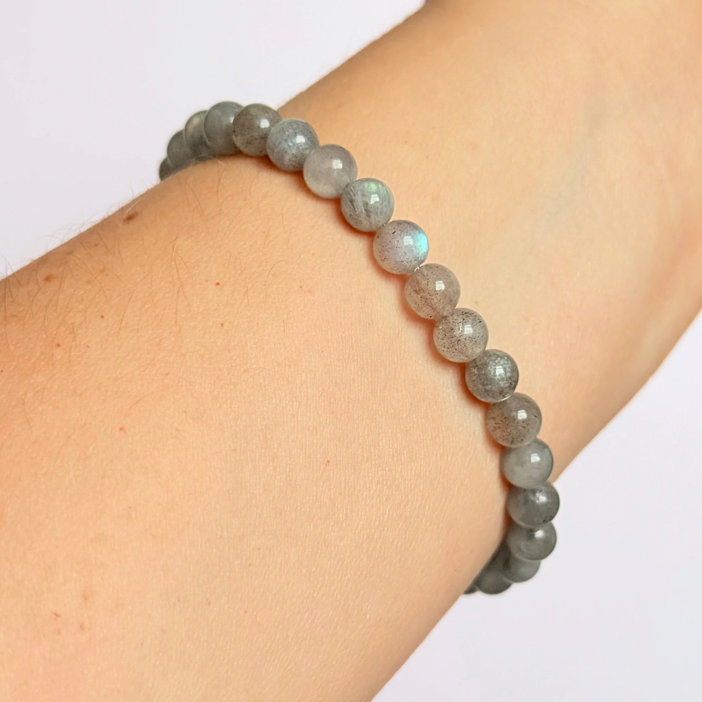 Labradorite bracelet with focal bead