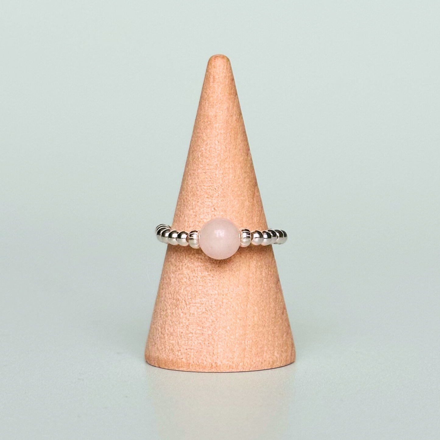 rose quartz ring, rose quartz ring silver, silver rose quartz ring, sterling silver rose quartz ring, stretchy rose quartz ring, elasticated rose quartz ring