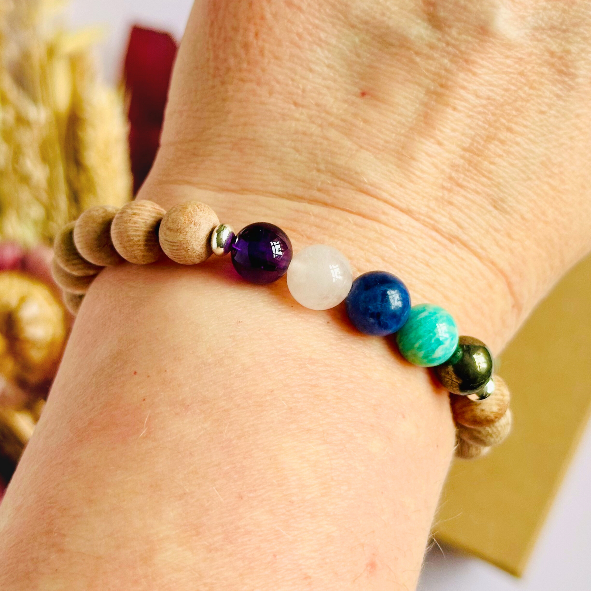 Anxiety relief bracelet, essential oil diffuser bracelet, aromatherapy bracelet, crystals for anxiety relief, bracelet for anxiety relief, anxiety aids, help for anxiety, help with stress, diffuser bead bracelet, bracelet for anxiety, anti anxiety