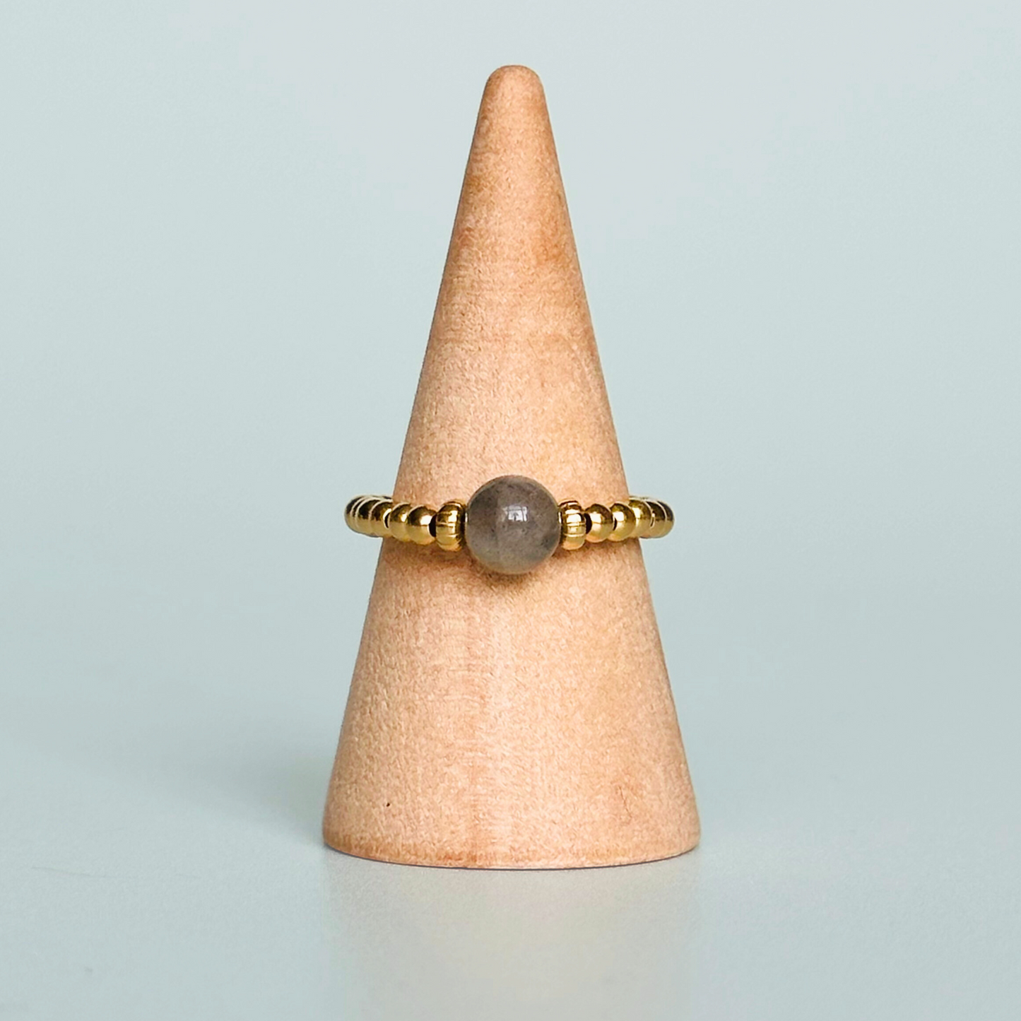 gold labradorite ring, stretchy crystal ring, gold vermeil ring, gold vermeil labradorite ring, labradorite ring, labradorite jewellery