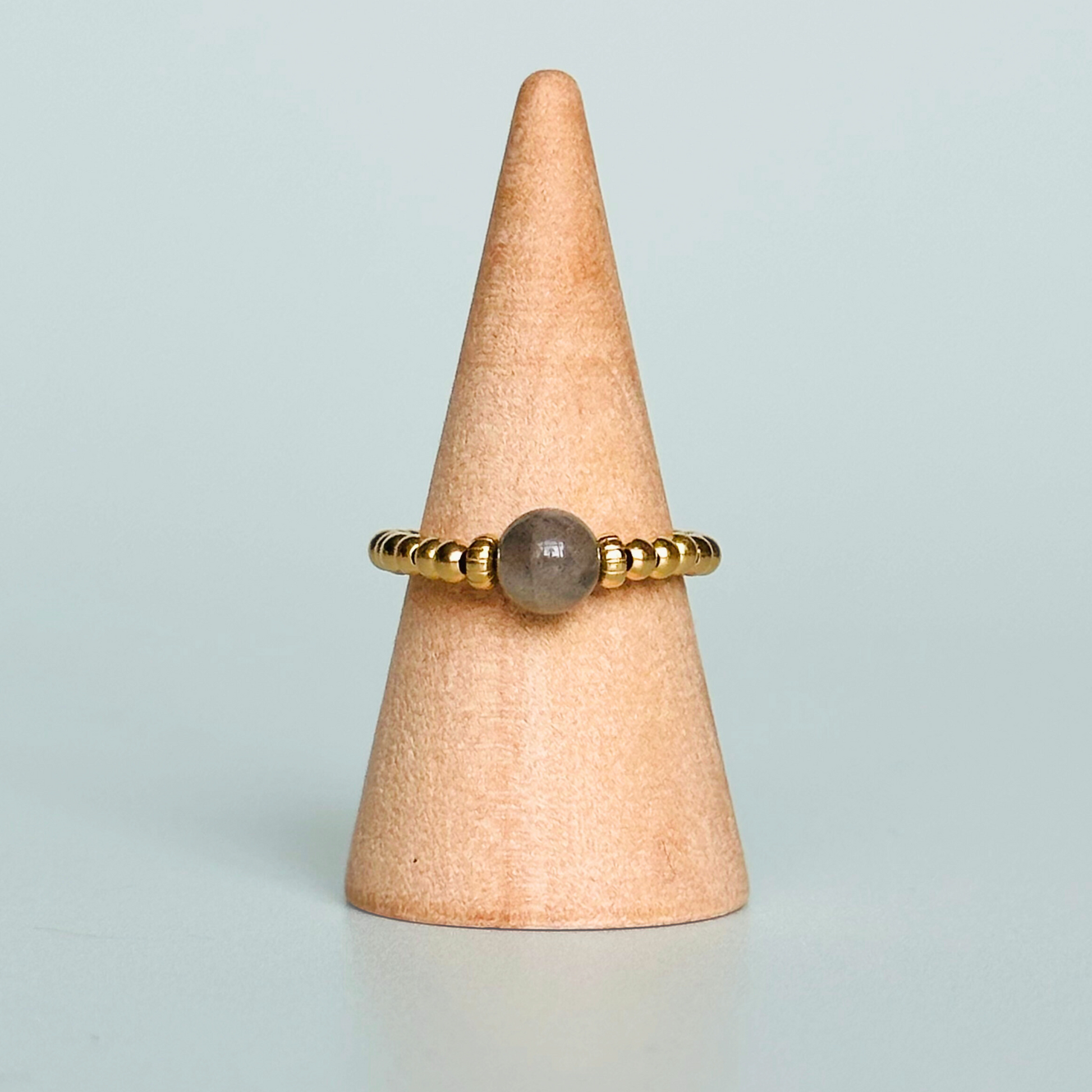 gold labradorite ring, stretchy crystal ring, gold vermeil ring, gold vermeil labradorite ring, labradorite ring, labradorite jewellery