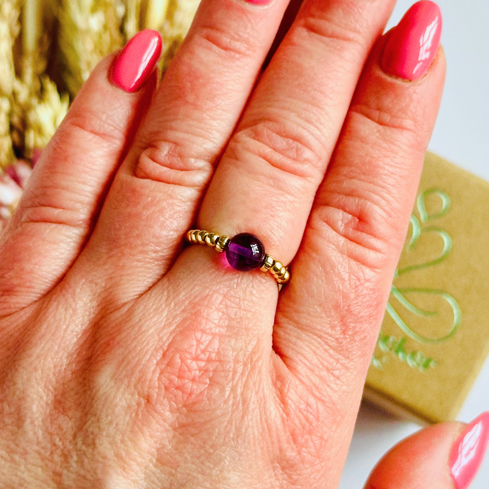 gold amethyst ring, stretchy crystal ring, gold vermeil ring, gold vermeil amethyst ring, amethyst ring, amethyst jewellery, february birthstone, february birthstone ring, birthstone jewellery